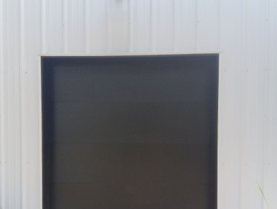 Black-Flush