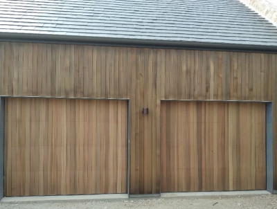 Straight-vertical-wood